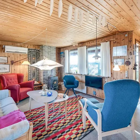 別荘 Awesome In Hvide Sande With Sauna *