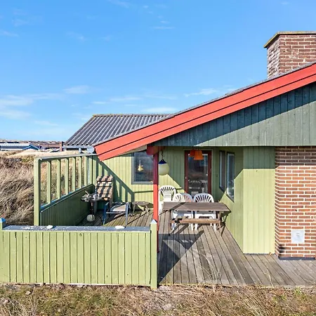別荘 Awesome In Hvide Sande With Sauna Bjerregård